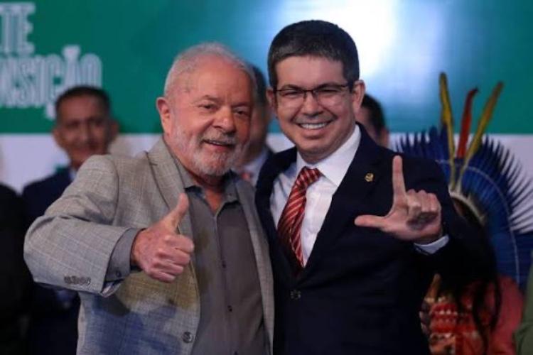 Líder do governo Lula fica em terceiro lugar no Amapá e deve ficar fora do Senado em 2027, aponta pesquisa