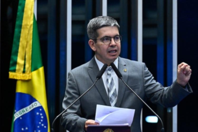 Randolfe sofre nova derrota e quebra de sigilo de Lulinha é mantida