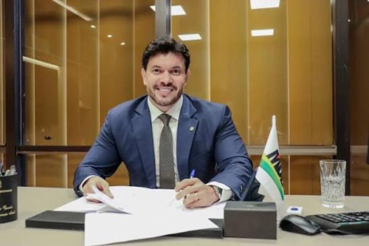 Comissão de Minas e Energia aprova isenção de tarifa de energia em áreas comuns de conjuntos habitacionais populares