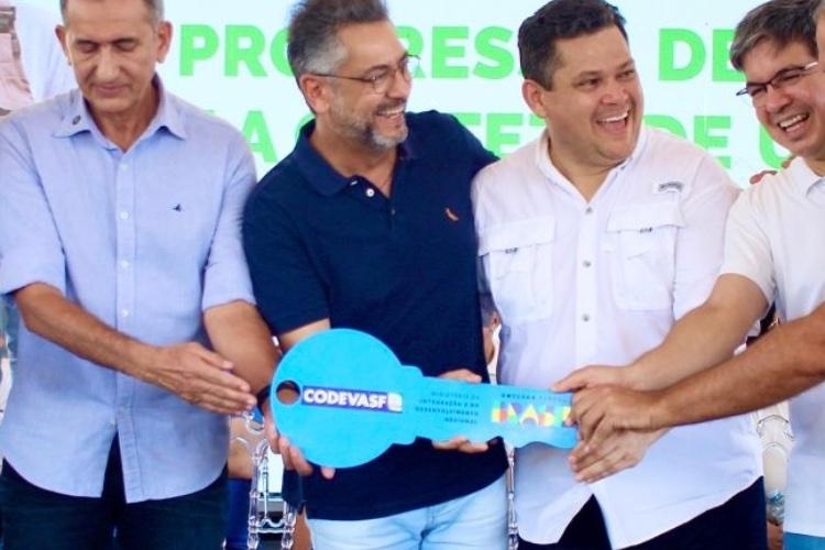 “A Esquerda (AP) agora é União Brasil, direita, capitalista, burguesa”, resume cientista político sobre filiação de Clécio