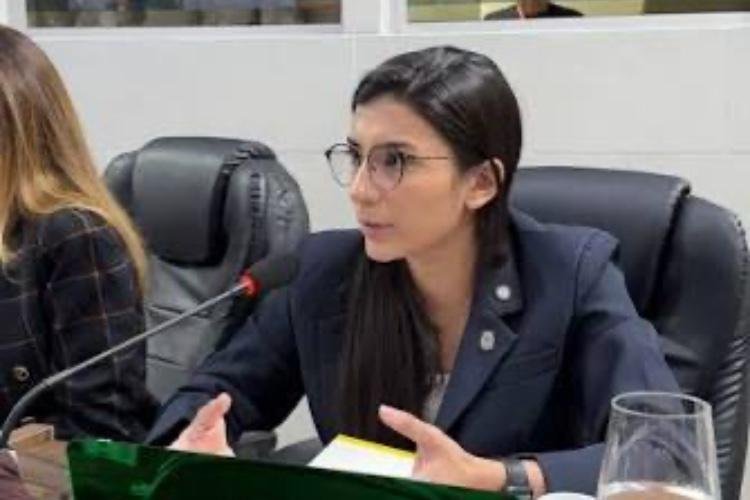Luana Serrão recorre à justiça para manter mandato após manobra de DaLua na Câmara Municipal de Macapá
