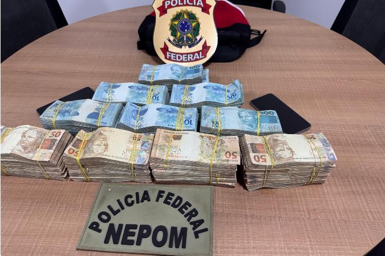 Polícia Federal prende homem em flagrante com R$ 400 mil em espécie no Oiapoque