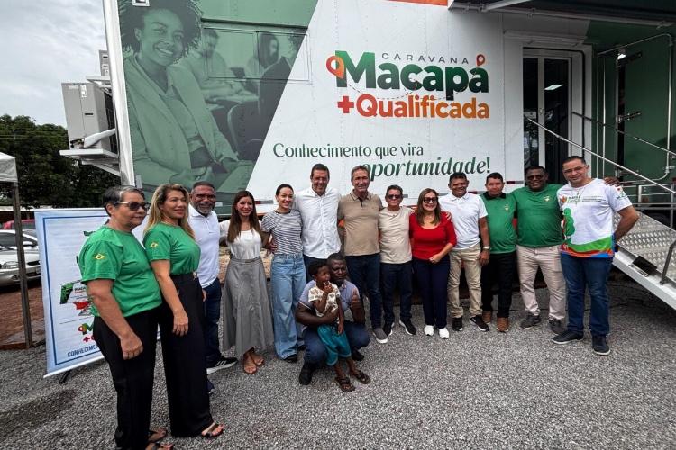 Dr. Furlan e Lucas Barreto entregam unidade móvel de capacitação e cursos gratuitos chegam à Lagoa dos Índios e ao Goiabal