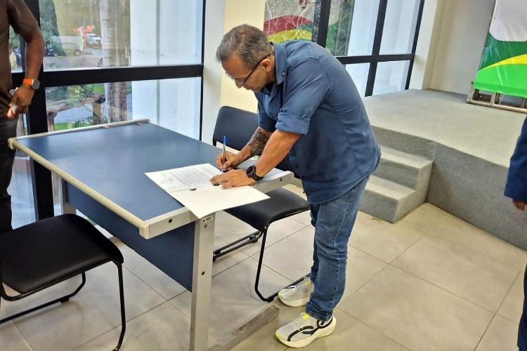 Além do lixo, DaLua deverá entregar prefeitura de Macapá com contas desequilibradas