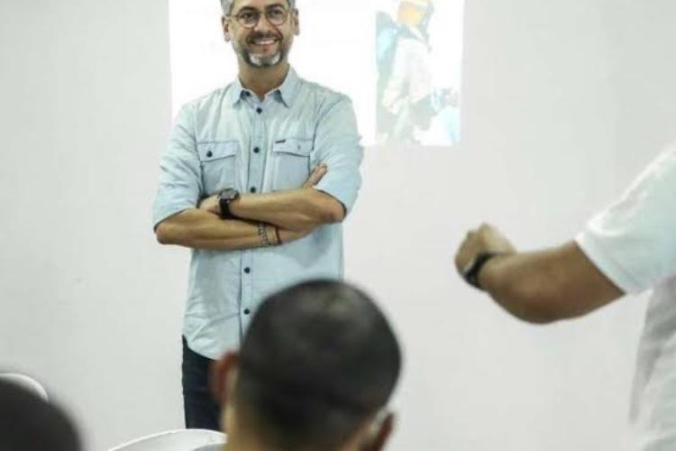 TRE-AP manda Clécio retirar propaganda antecipada das redes sociais