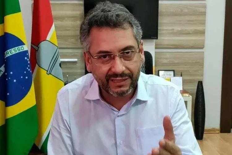 54% da população diz que Clécio não merece reeleição, aponta Quaest