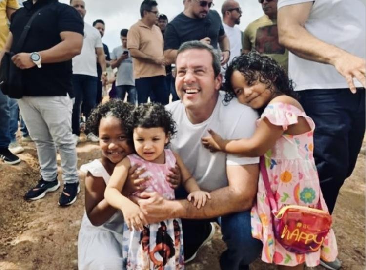 Durante feriado da independência, prefeito de Macapá, Dr. Furlan, visita obras na capital