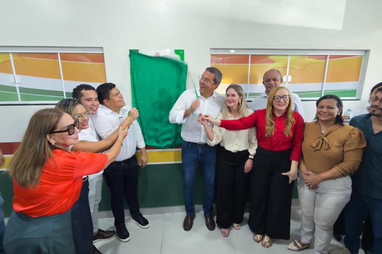 Dr. Furlan entrega Escola Municipal Goiás após reforma completa