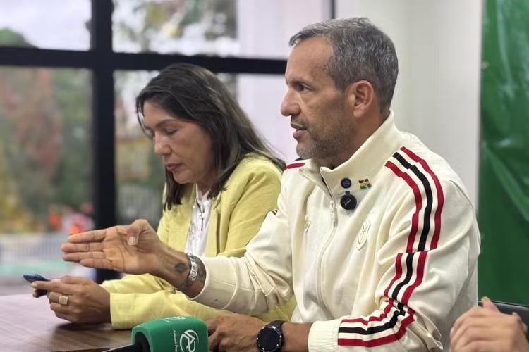 DaLua "arrega” após ter minoria e adia eleição da Câmara Municipal de Macapá