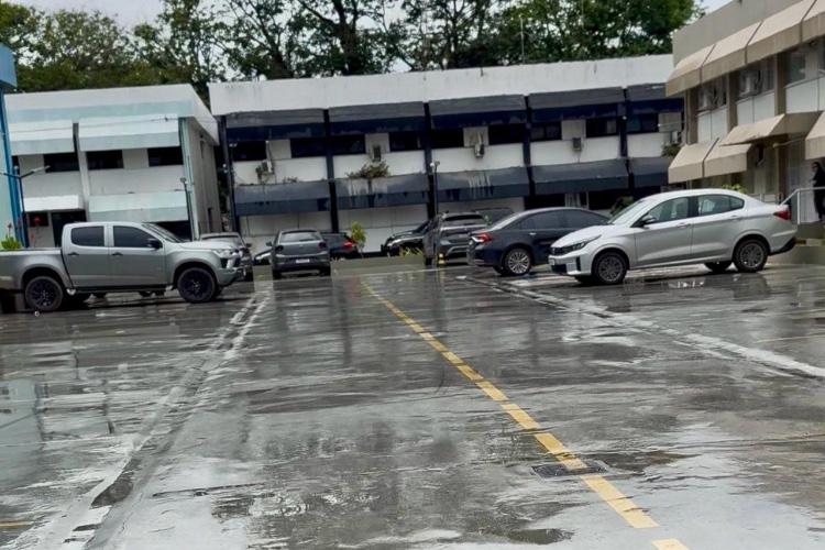 Governo Clécio gasta R$ 1,5 milhão por estacionamento da Seplan e deputado R. Nelson escancara mais um escândalo
