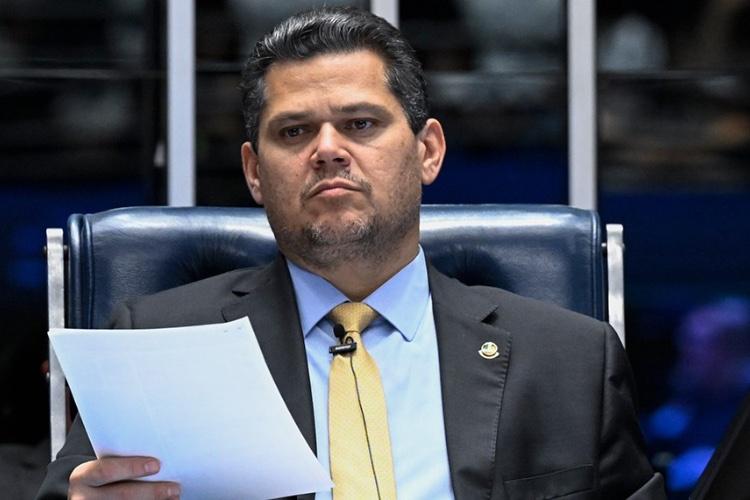 Davi Alcolumbre deixa PEC 6x1 que beneficia 29 mil trabalhadores no Amapá para depois do recesso, diz CNN