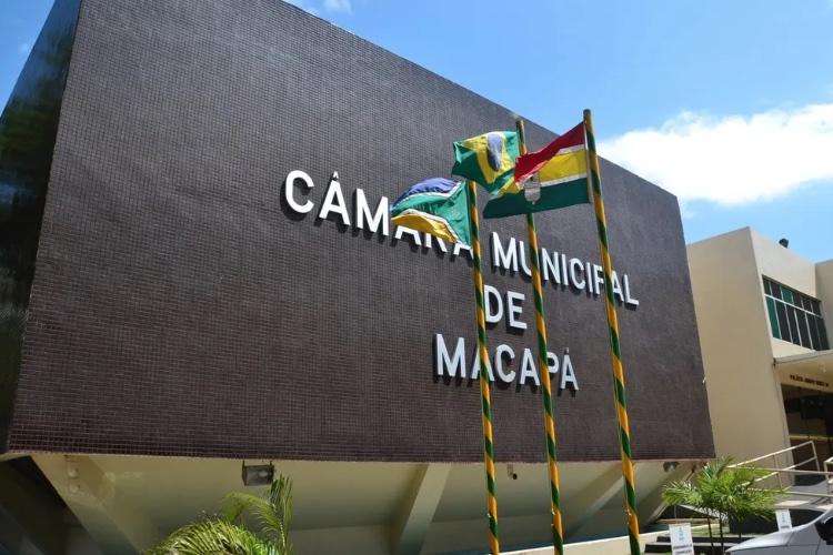 Luana Serrão pede detalhamento dos cargos, despesas, contratos e execução orçamentária da Câmara Municipal de Macapá