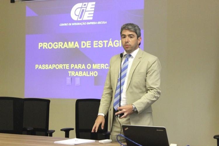 Por unanimidade, promotor João Furlan é eleito presidente da AMPAP para o biênio 2026-2028