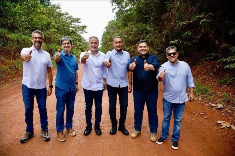 Em 2024, grupo político que governa o Amapá fez festa para obra da BR 156 que segue sem conclusão
